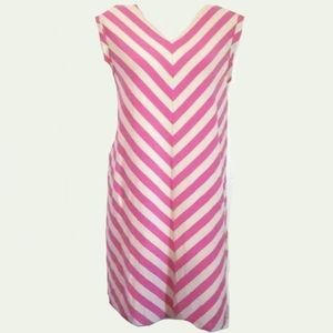 👗LOFT👗Pink and Ivory Chevron Dress👗